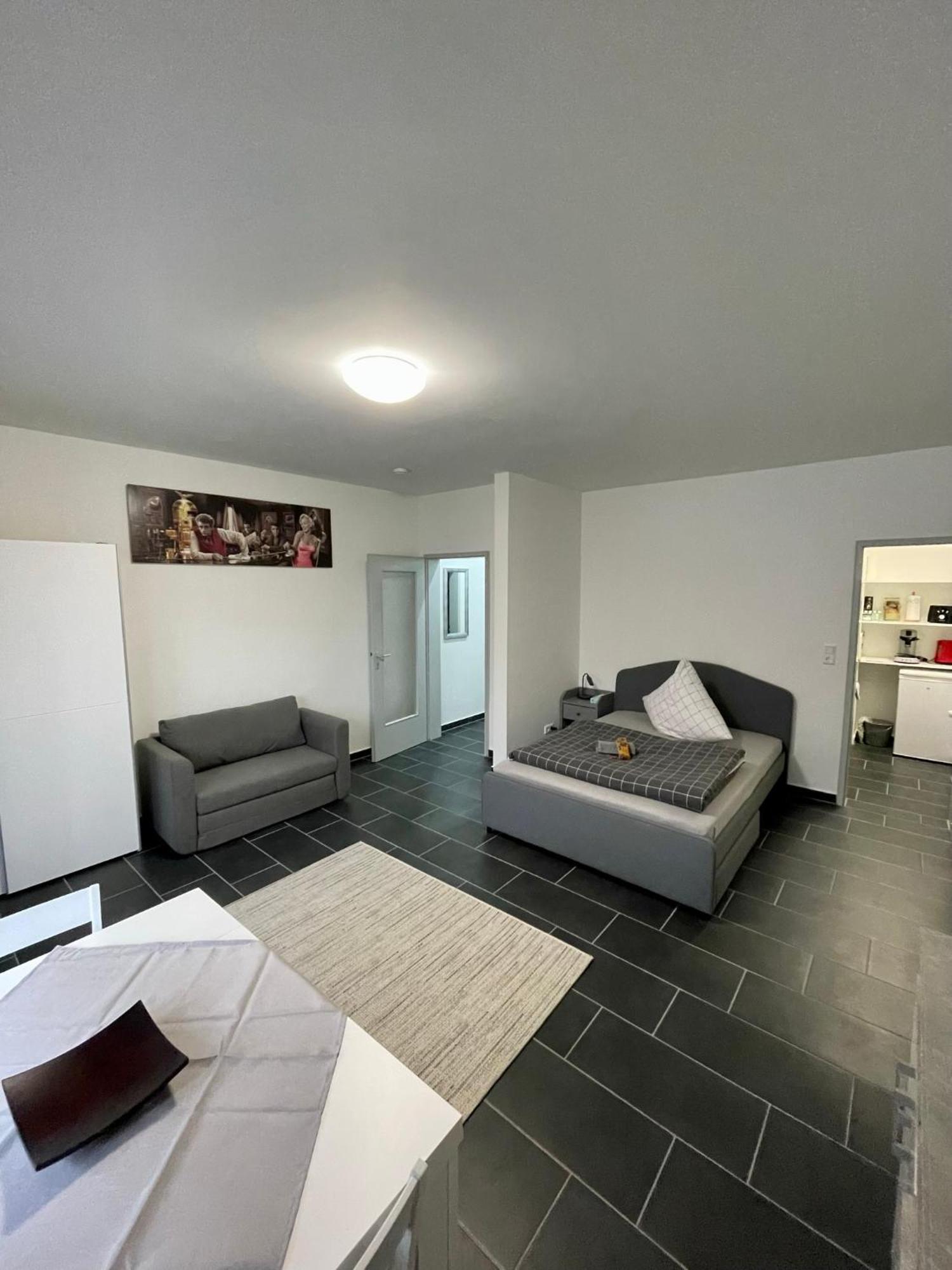 Appartement Naehe Hauptbahnhof & Ece-Center, Smart Tv à Karlsruhe Extérieur photo